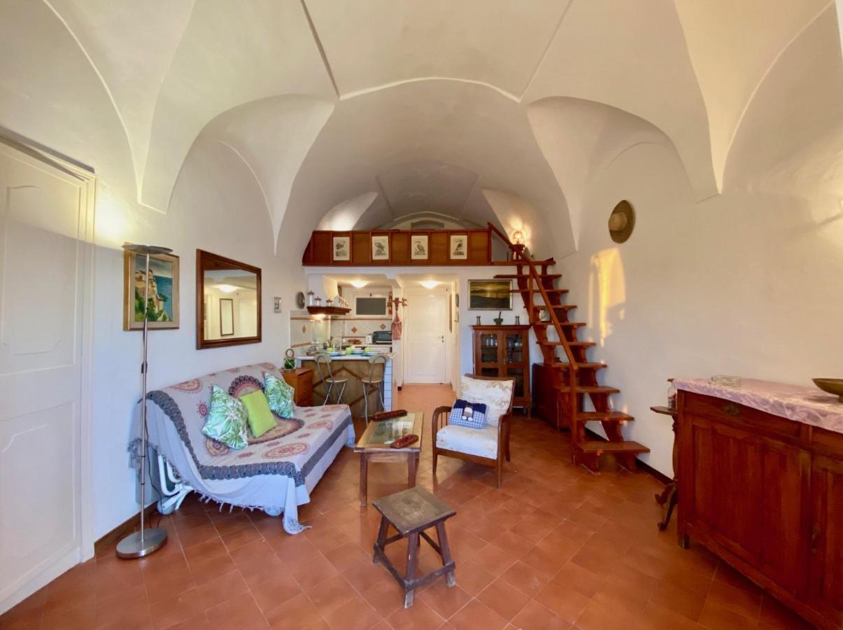 Holidaycasa Romano - Vacanza Nel Cuore Di 斯佩隆加 外观 照片