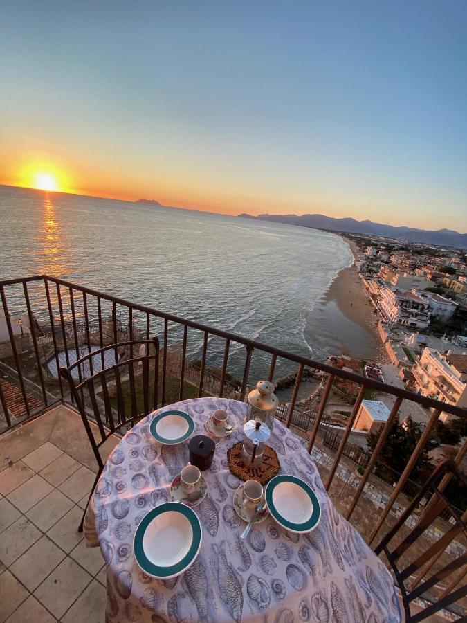 Holidaycasa Romano - Vacanza Nel Cuore Di 斯佩隆加 外观 照片
