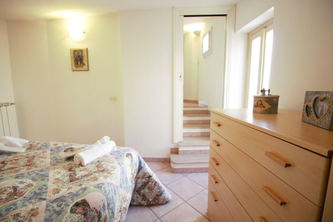 Holidaycasa Romano - Vacanza Nel Cuore Di 斯佩隆加 外观 照片